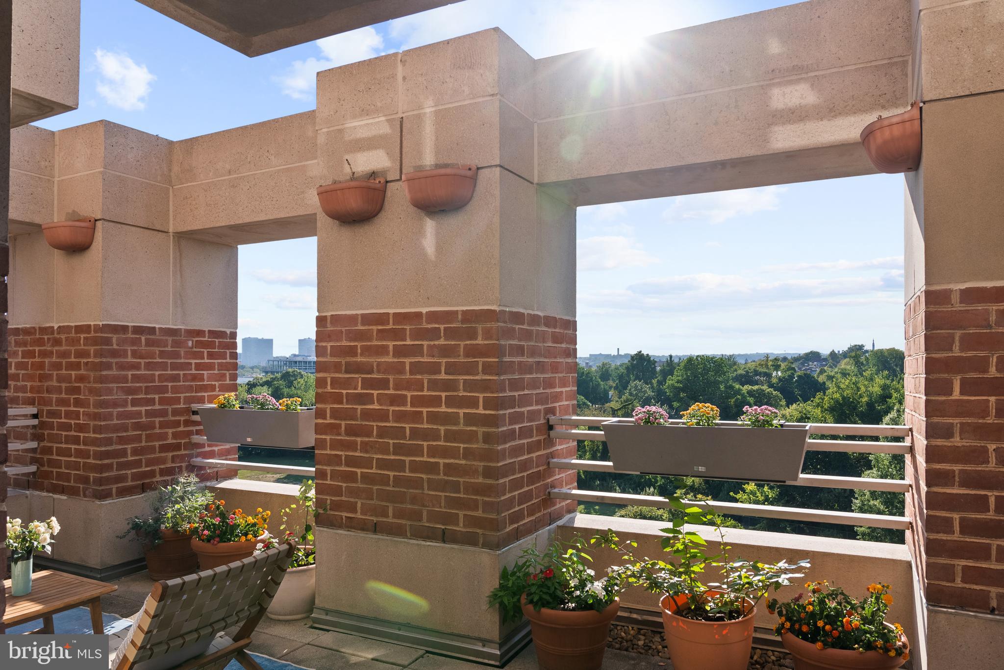 1275 25TH STREET NW 610