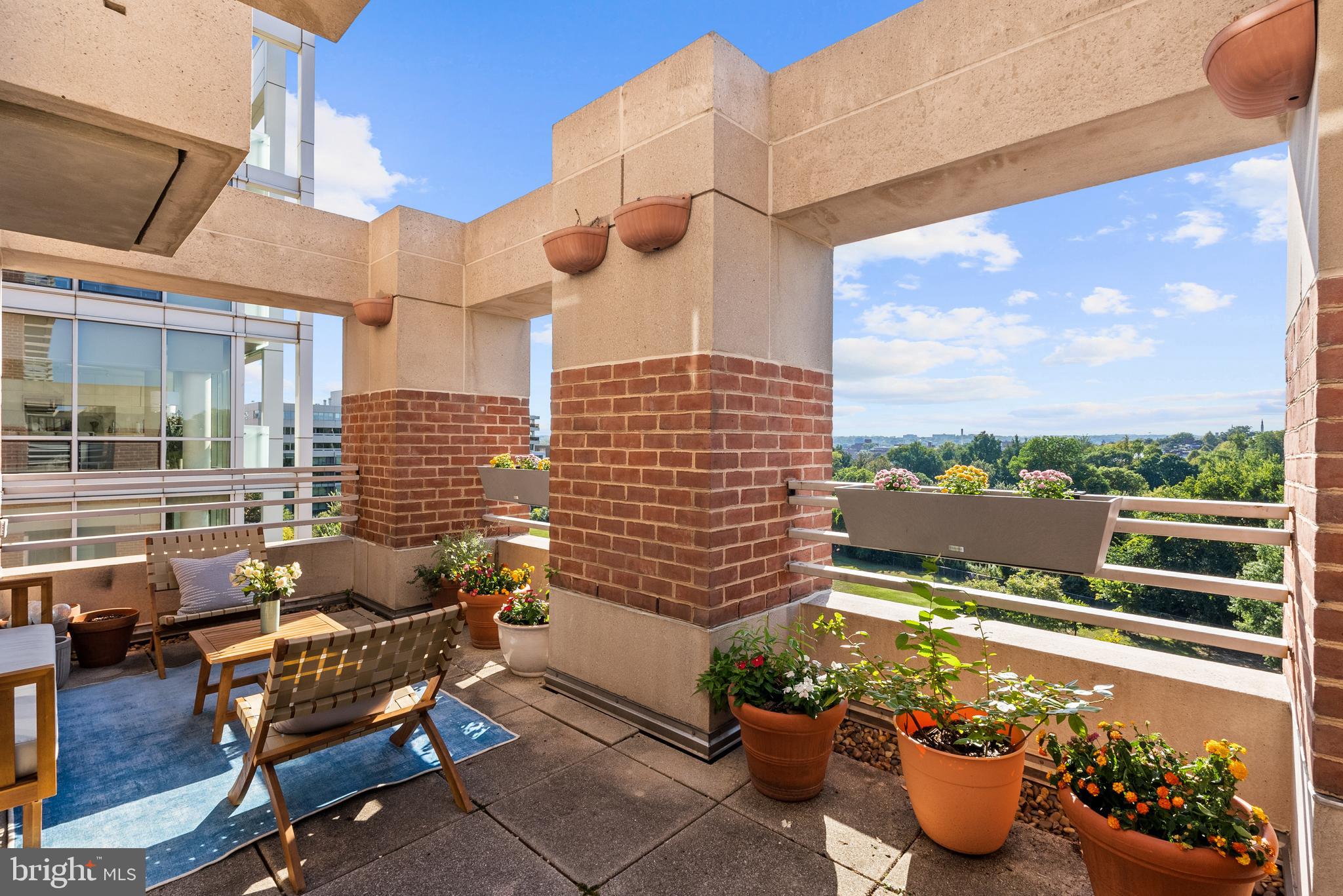 1275 25TH STREET NW 610