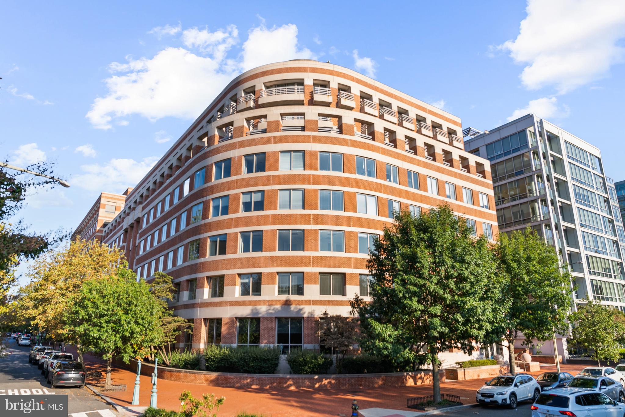 1275 25TH STREET NW 610