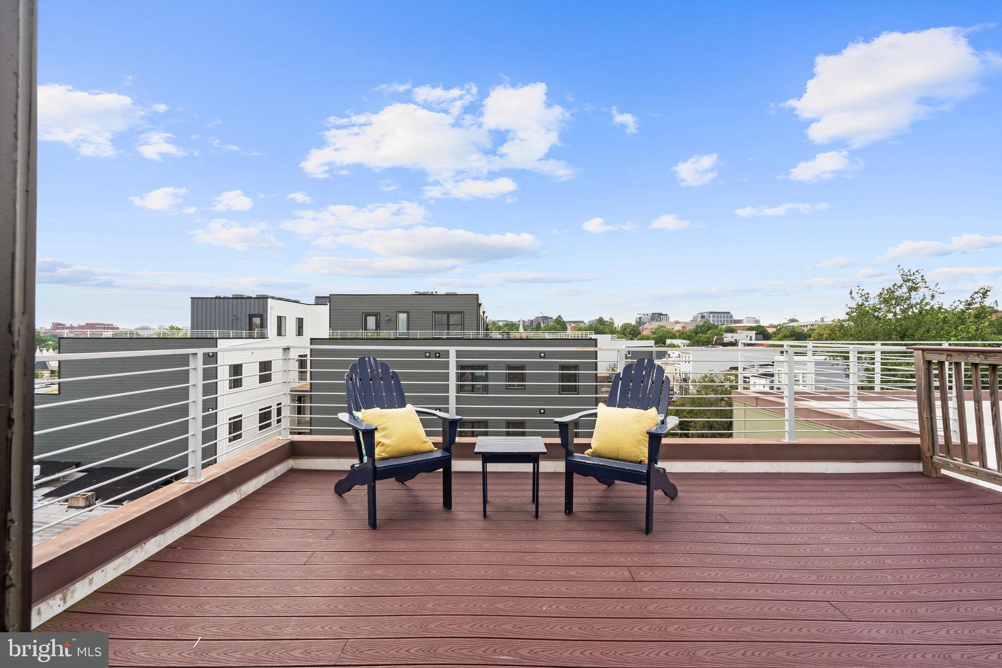1112 MONTELLO AVENUE NE 401