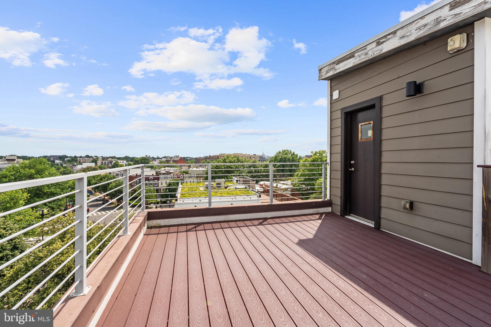 1112 MONTELLO AVENUE NE 401