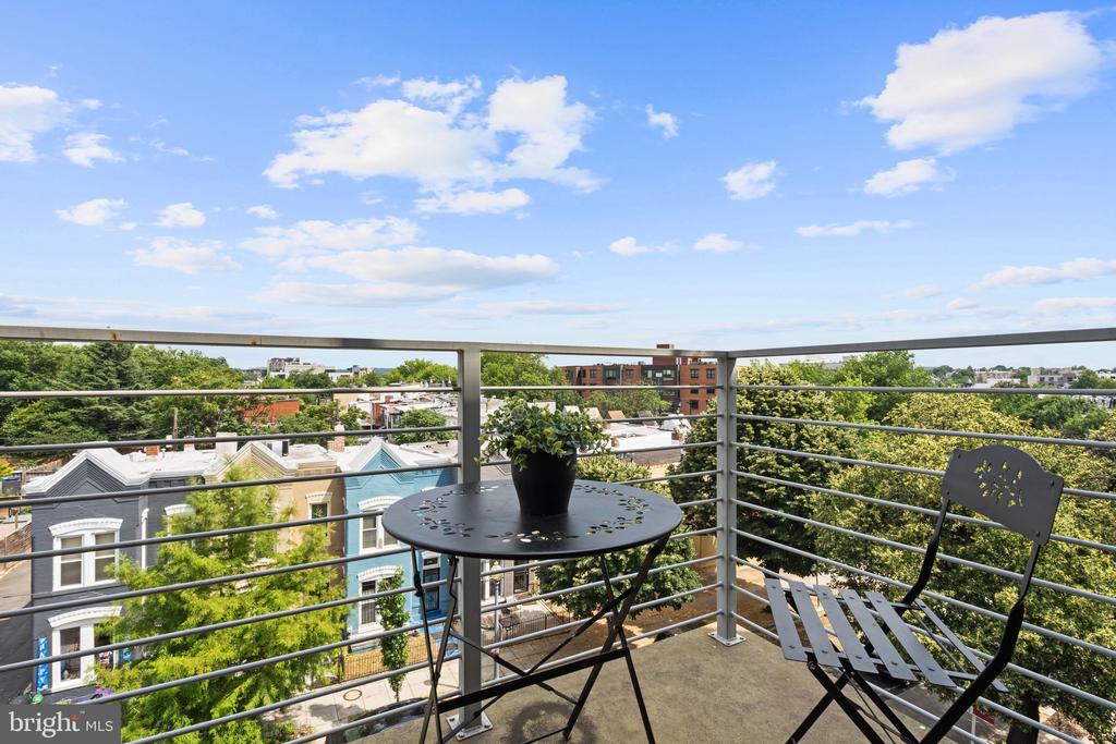 1112 MONTELLO AVENUE NE 401