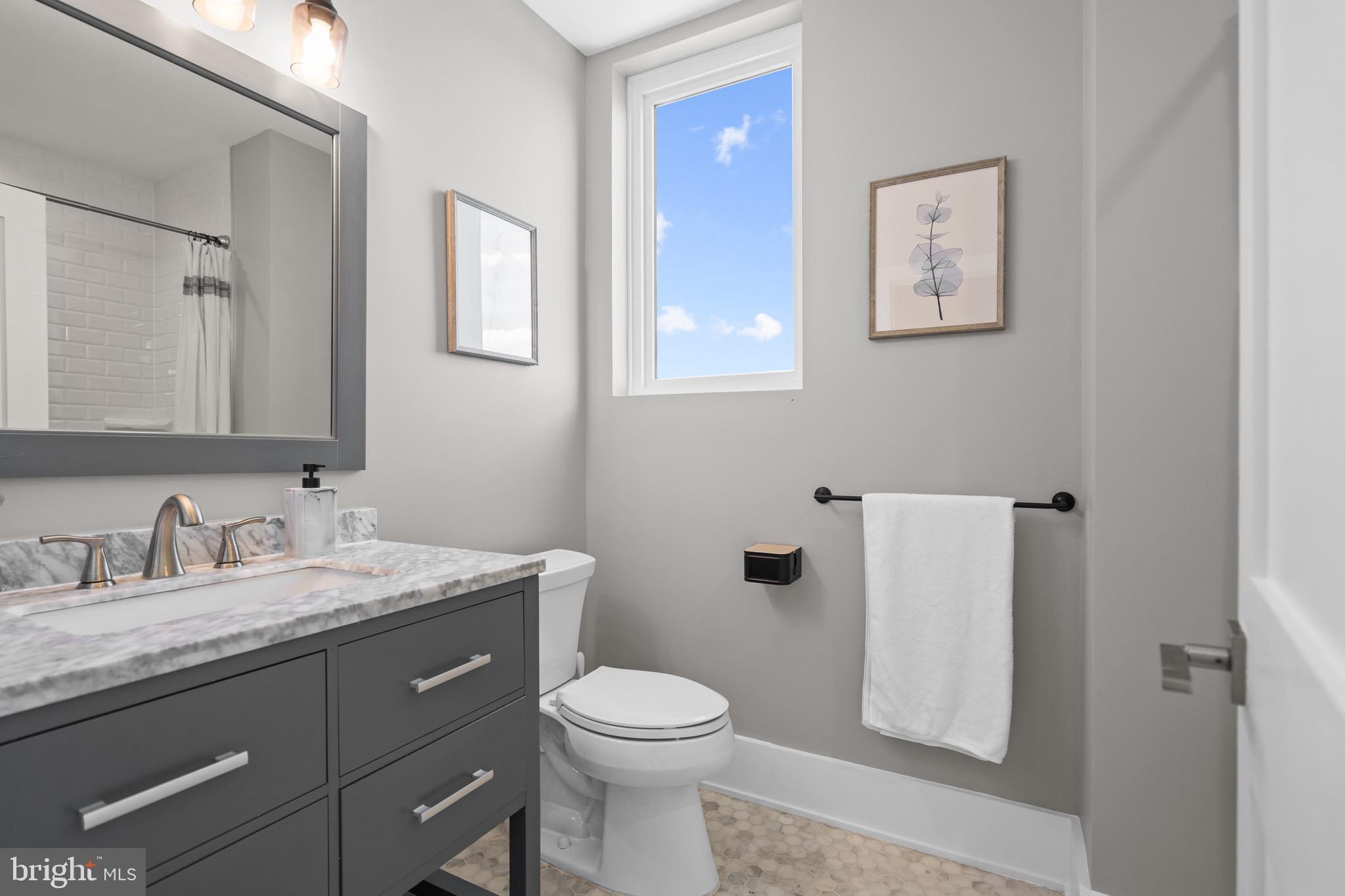 1112 MONTELLO AVENUE NE 401