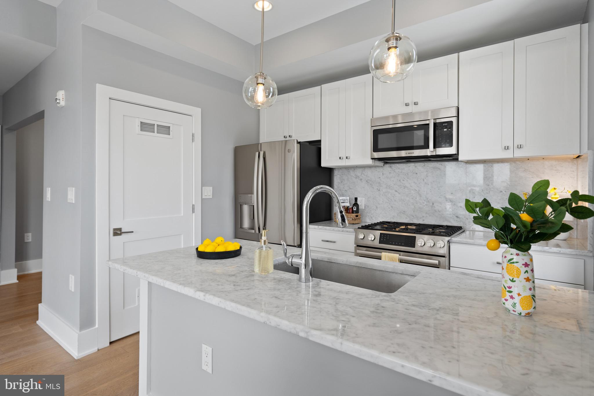 1112 MONTELLO AVENUE NE 401