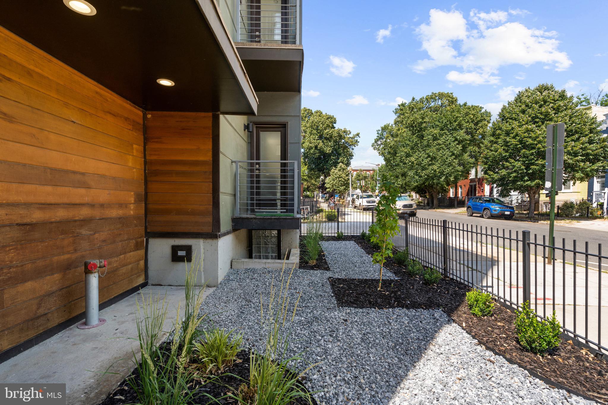 1112 MONTELLO AVENUE NE 401