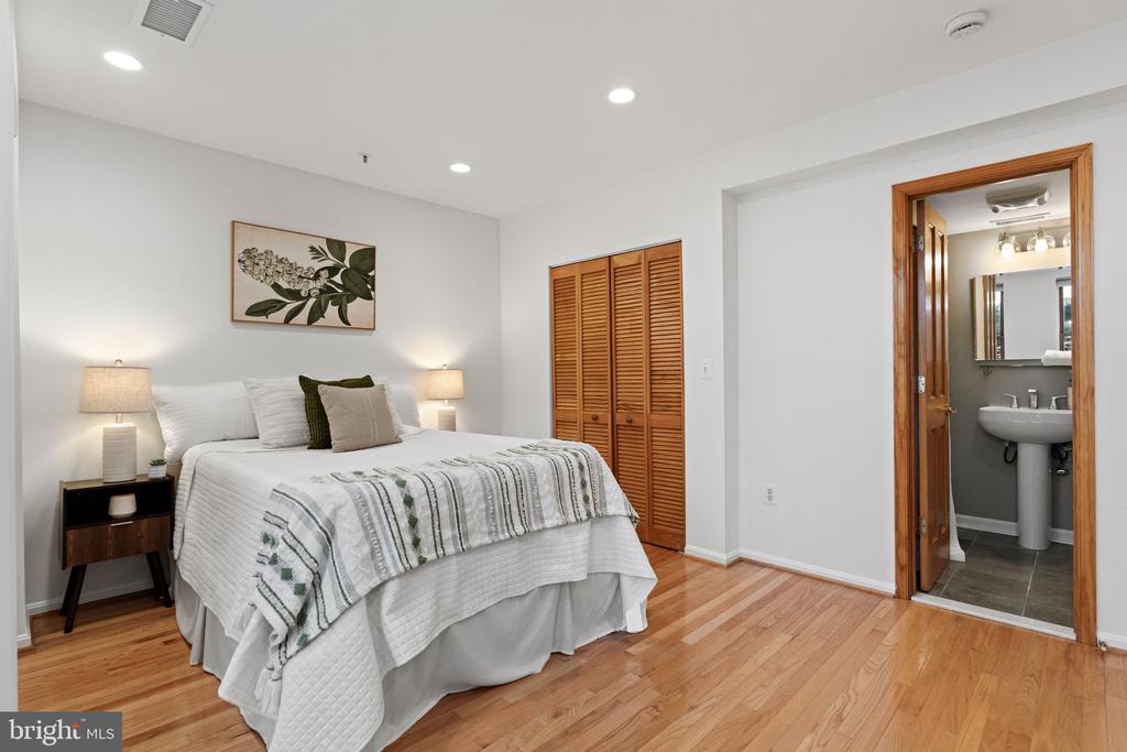 70 RHODE ISLAND AVENUE NW Unit: 503