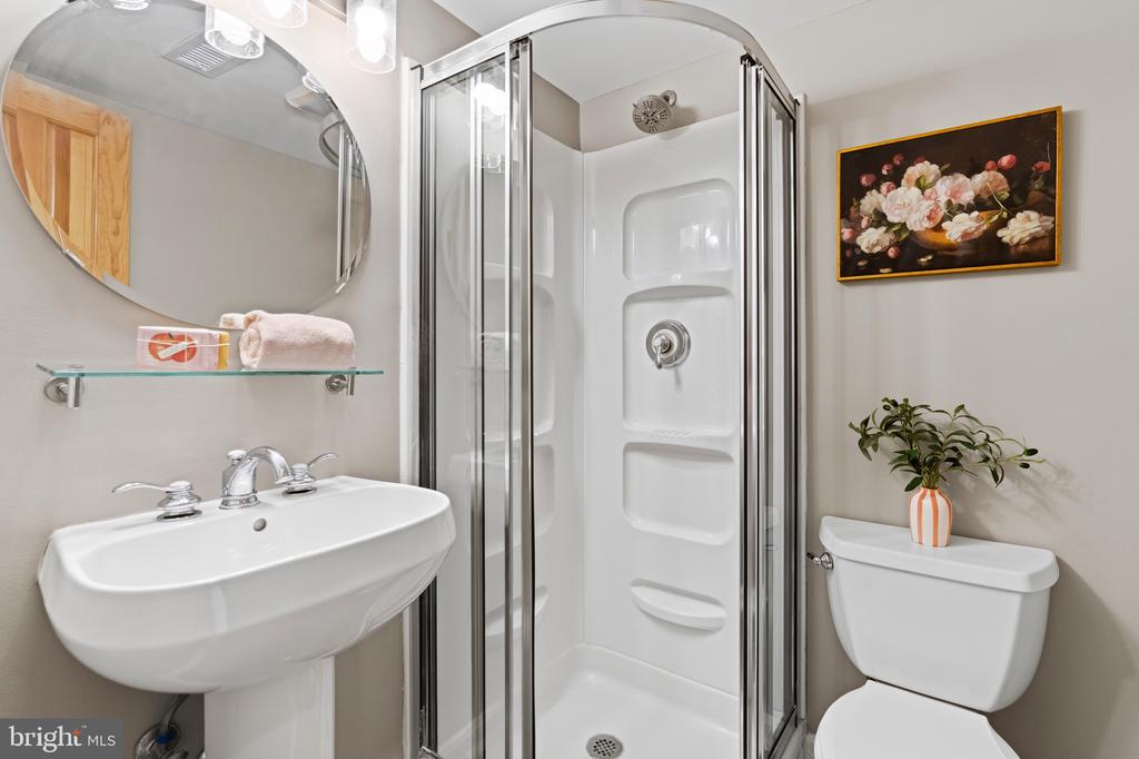 70 RHODE ISLAND AVENUE NW Unit: 503