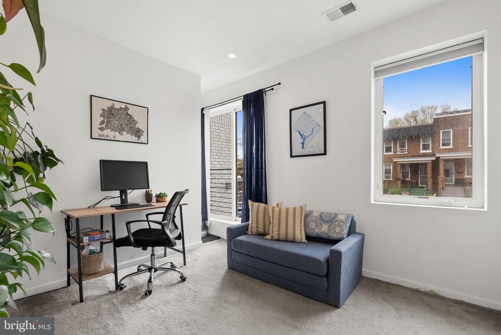 329 RHODE ISLAND AVENUE NE Unit: 104