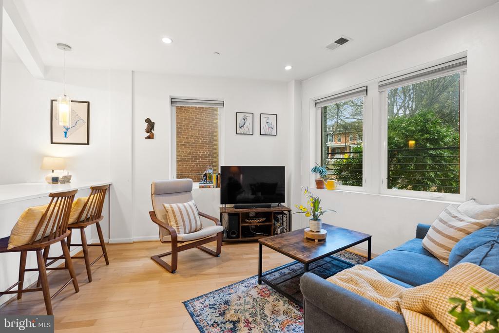 329 RHODE ISLAND AVENUE NE Unit: 104