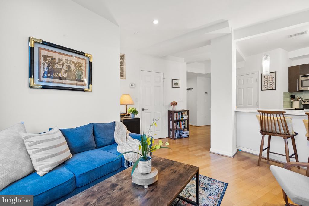329 RHODE ISLAND AVENUE NE Unit: 104