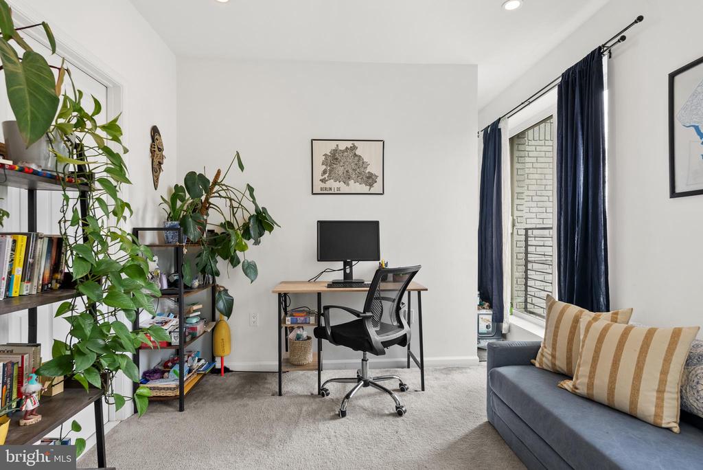 329 RHODE ISLAND AVENUE NE Unit: 104