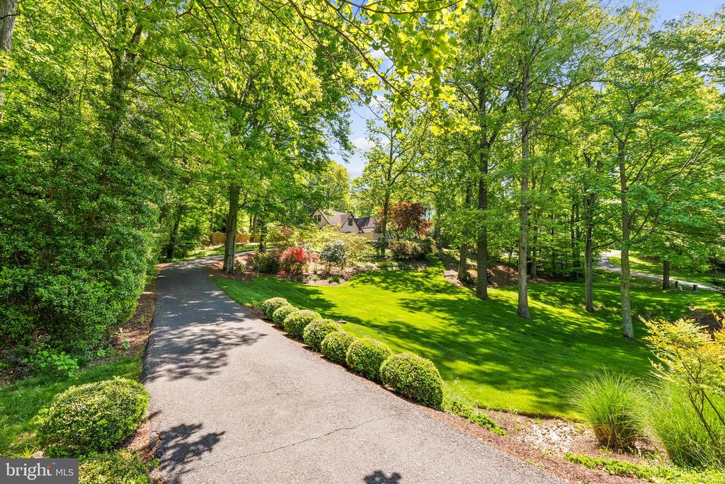 7211 Brookstone Ct