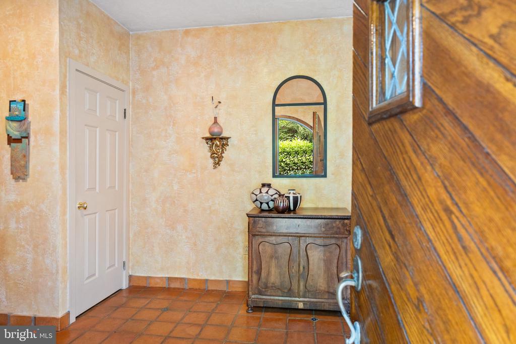 7211 Brookstone Ct