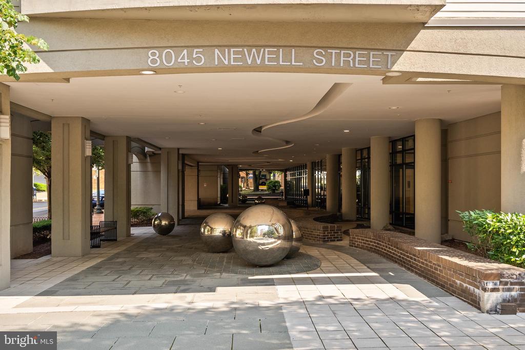 8045 Newell St #512