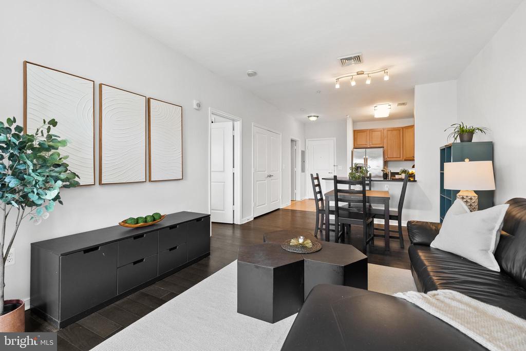 8045 Newell St #512