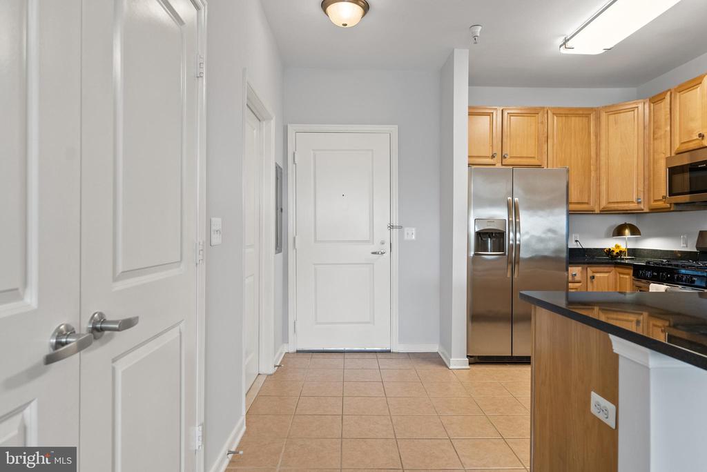 8045 Newell St #512