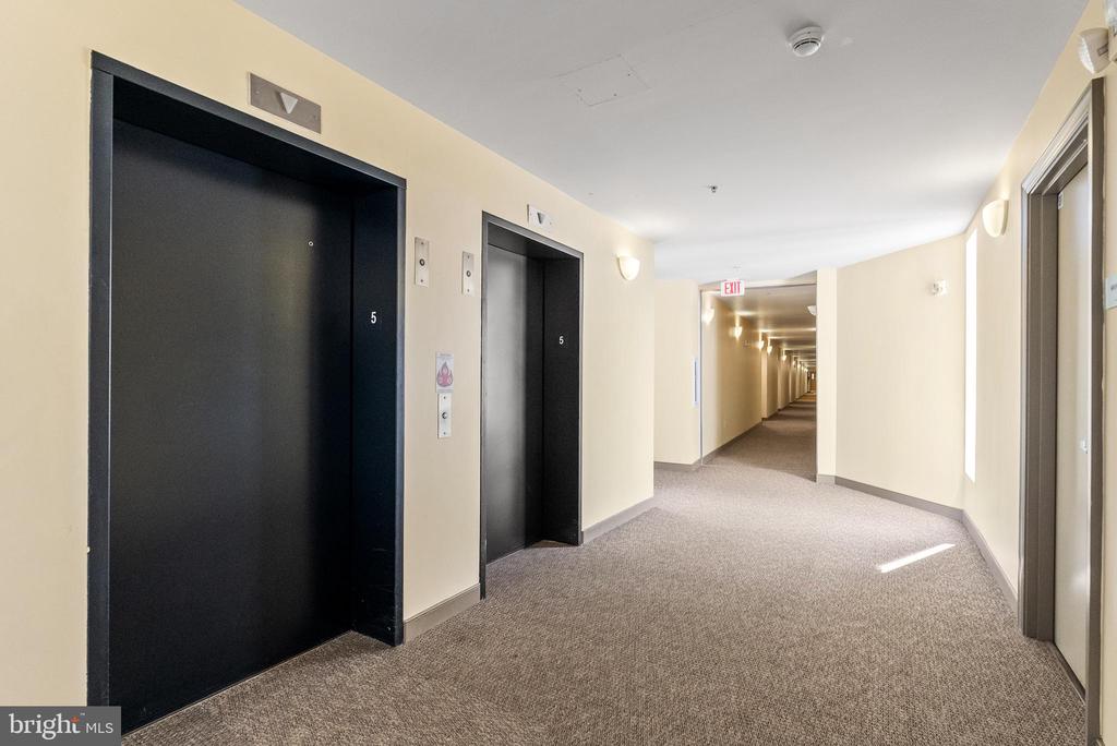 8045 Newell St #512
