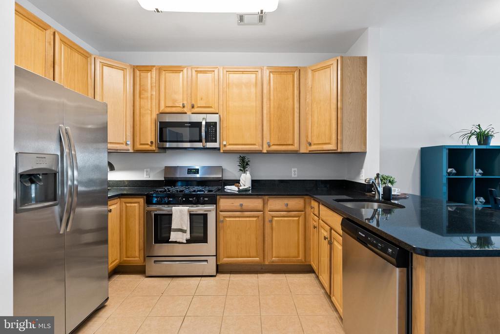 8045 Newell St #512