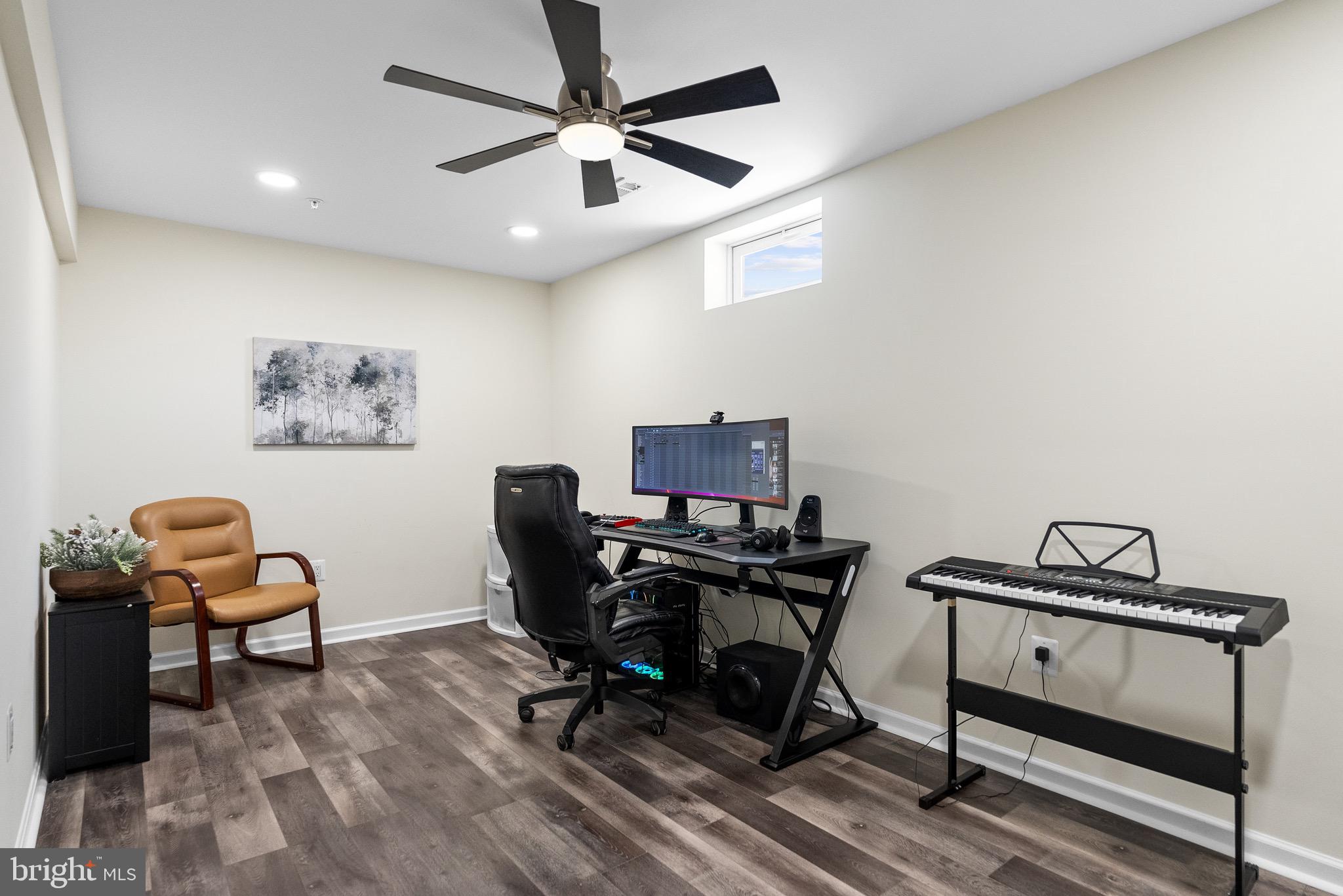 1806 ORCHARD HILL DRIVE