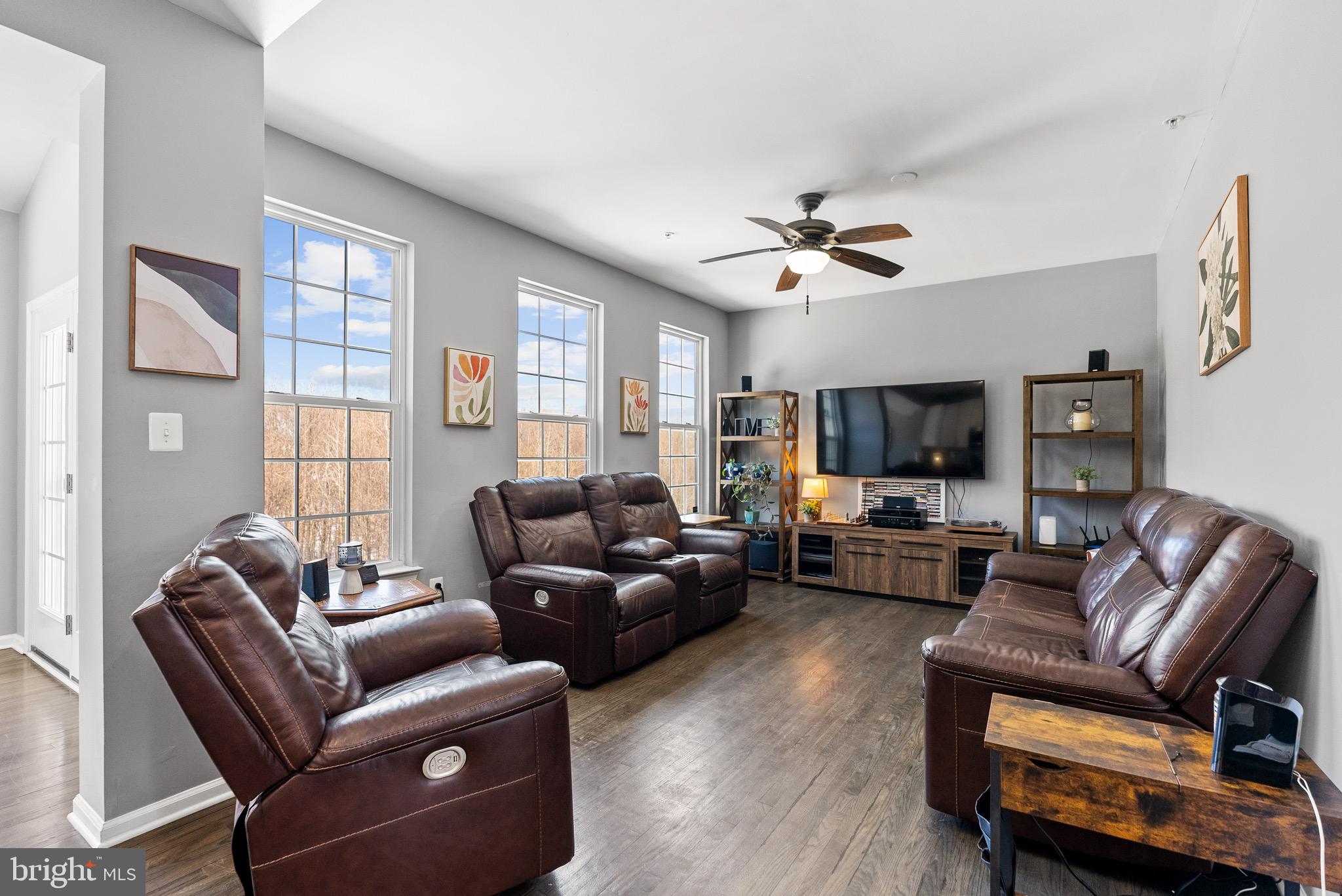 1806 ORCHARD HILL DRIVE