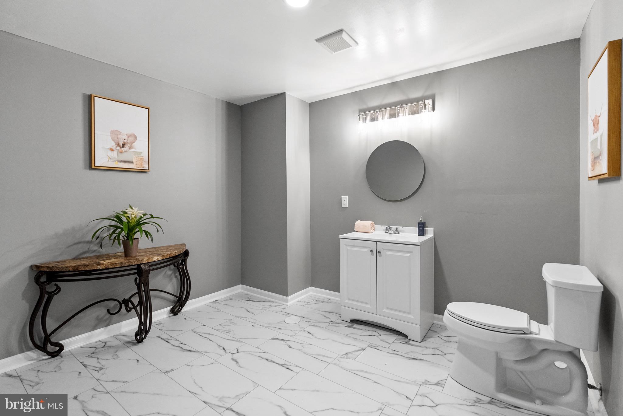 1806 ORCHARD HILL DRIVE