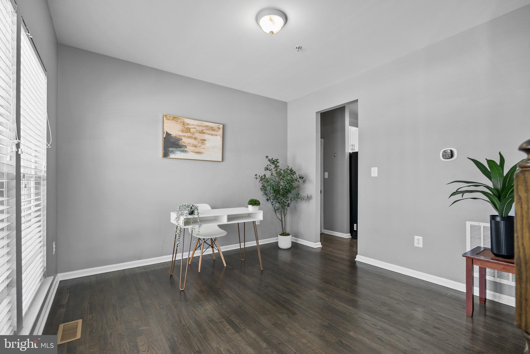 1806 ORCHARD HILL DRIVE