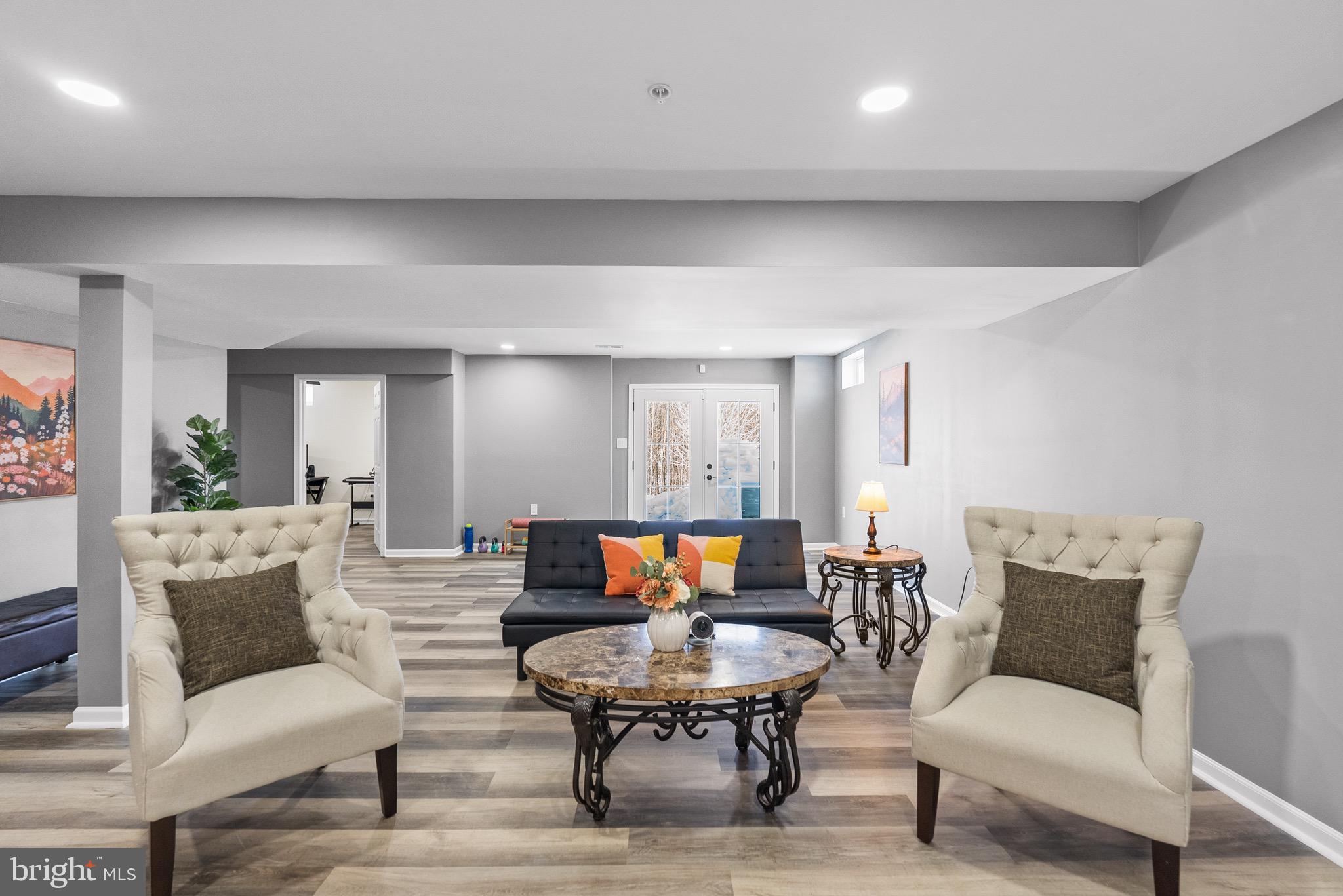 1806 ORCHARD HILL DRIVE