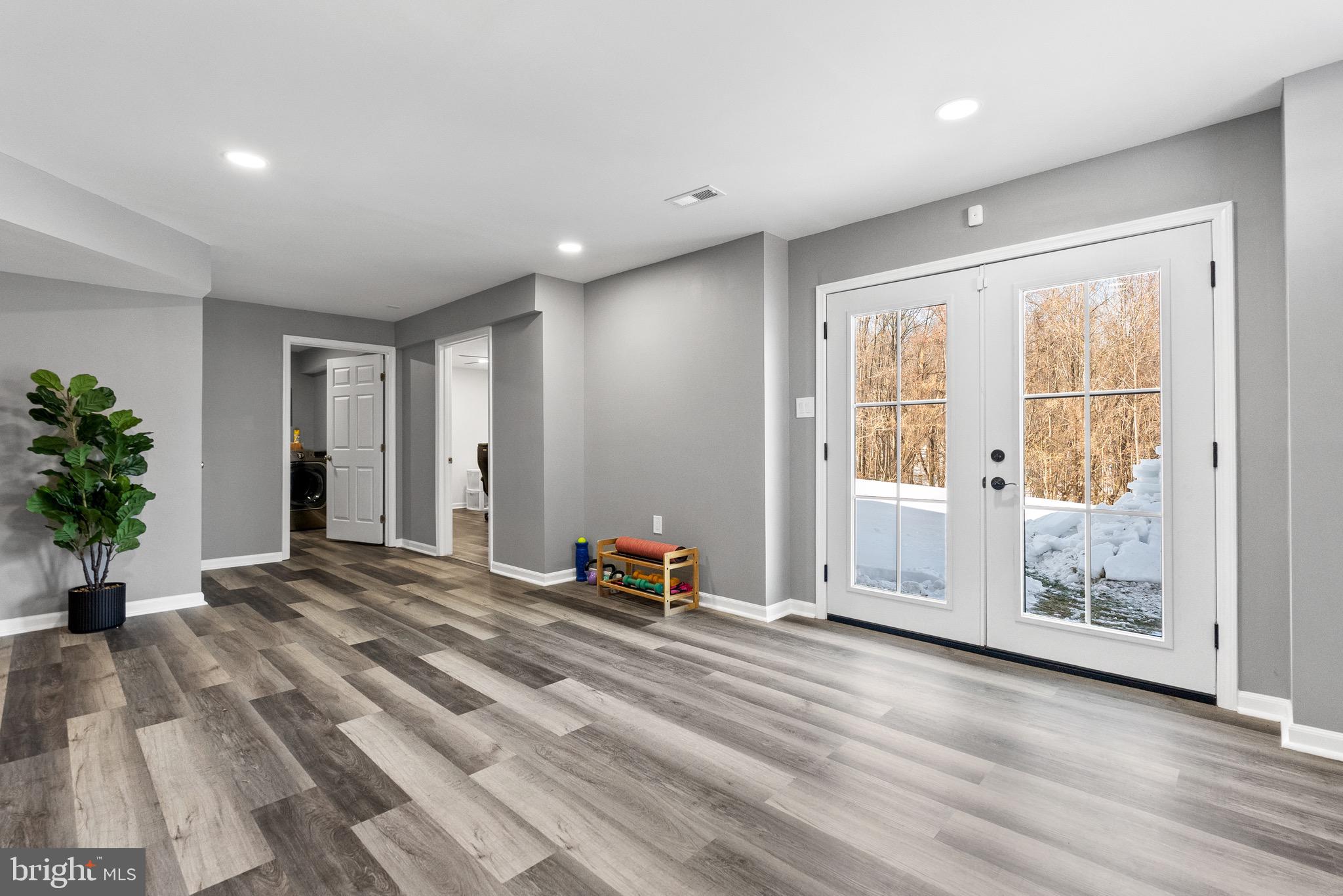 1806 ORCHARD HILL DRIVE