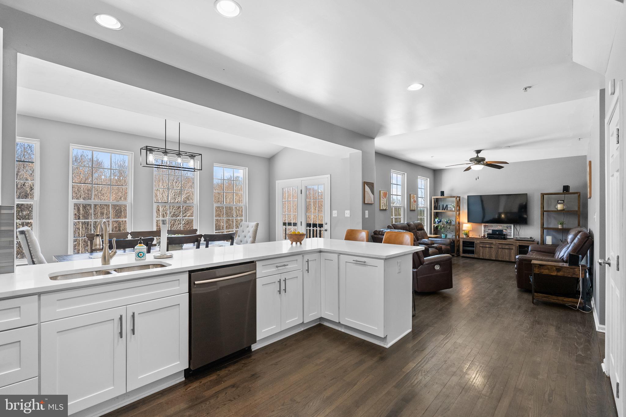 1806 ORCHARD HILL DRIVE