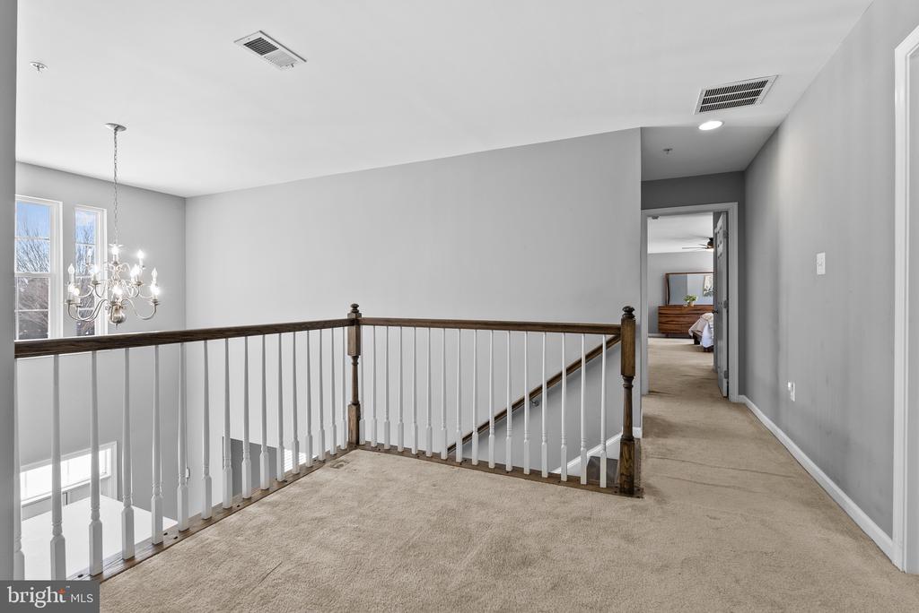 1806 ORCHARD HILL DRIVE