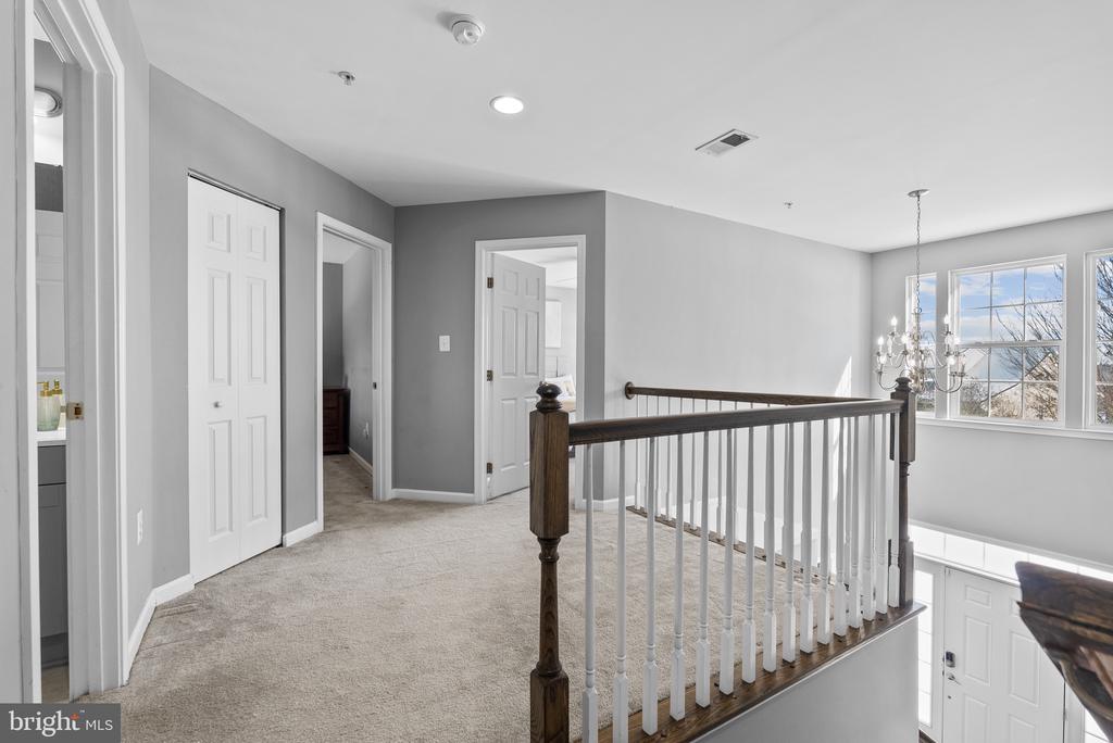 1806 ORCHARD HILL DRIVE