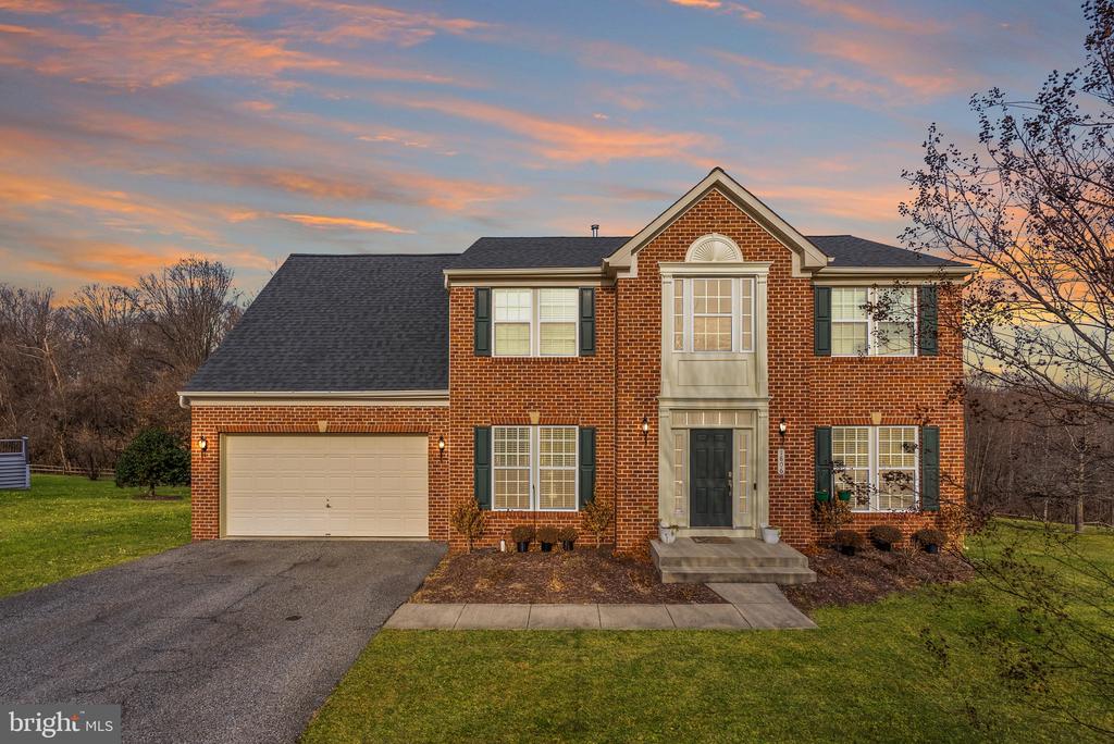1806 ORCHARD HILL DRIVE