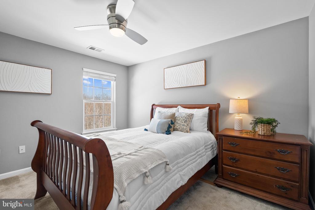 1806 ORCHARD HILL DRIVE