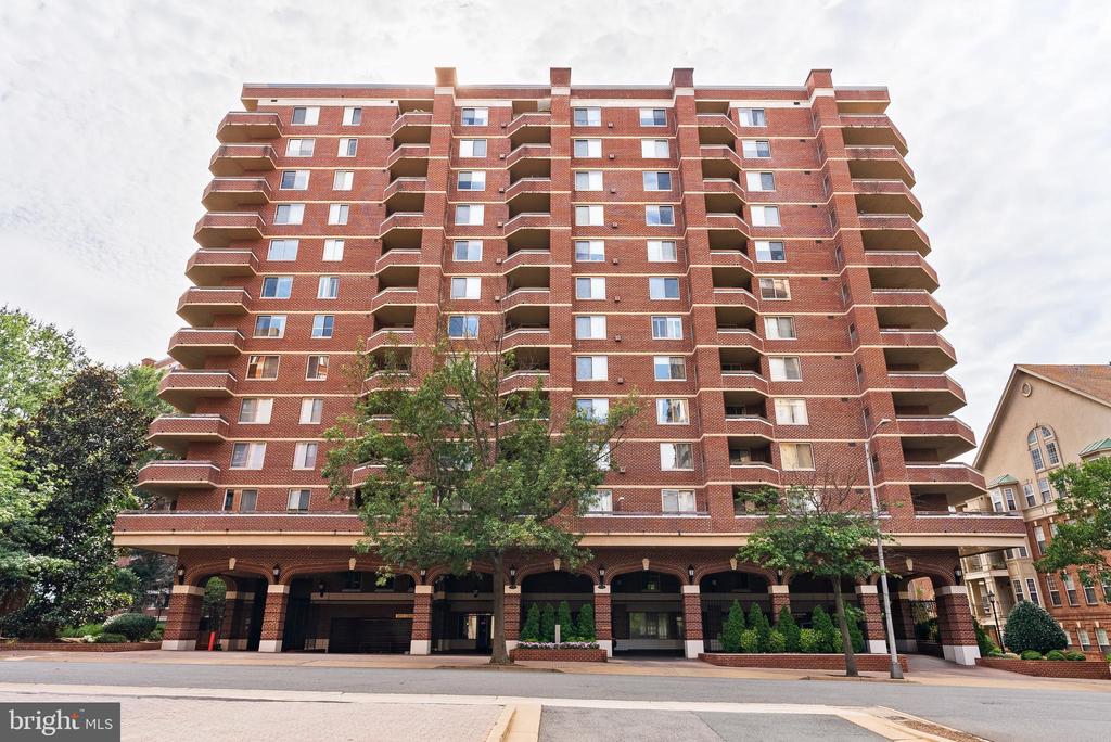 1276 N Wayne St #1024