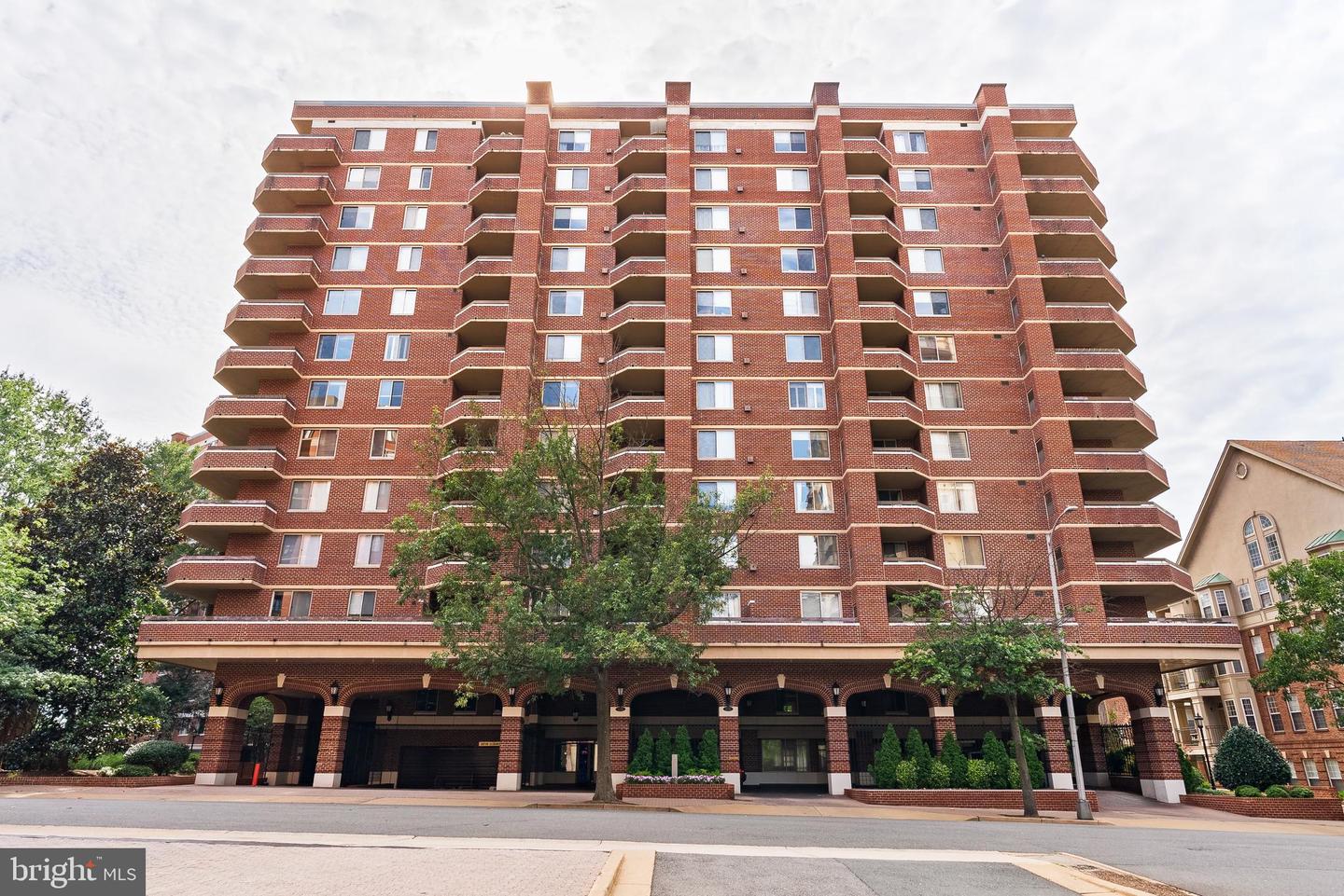1276 N Wayne St #1024