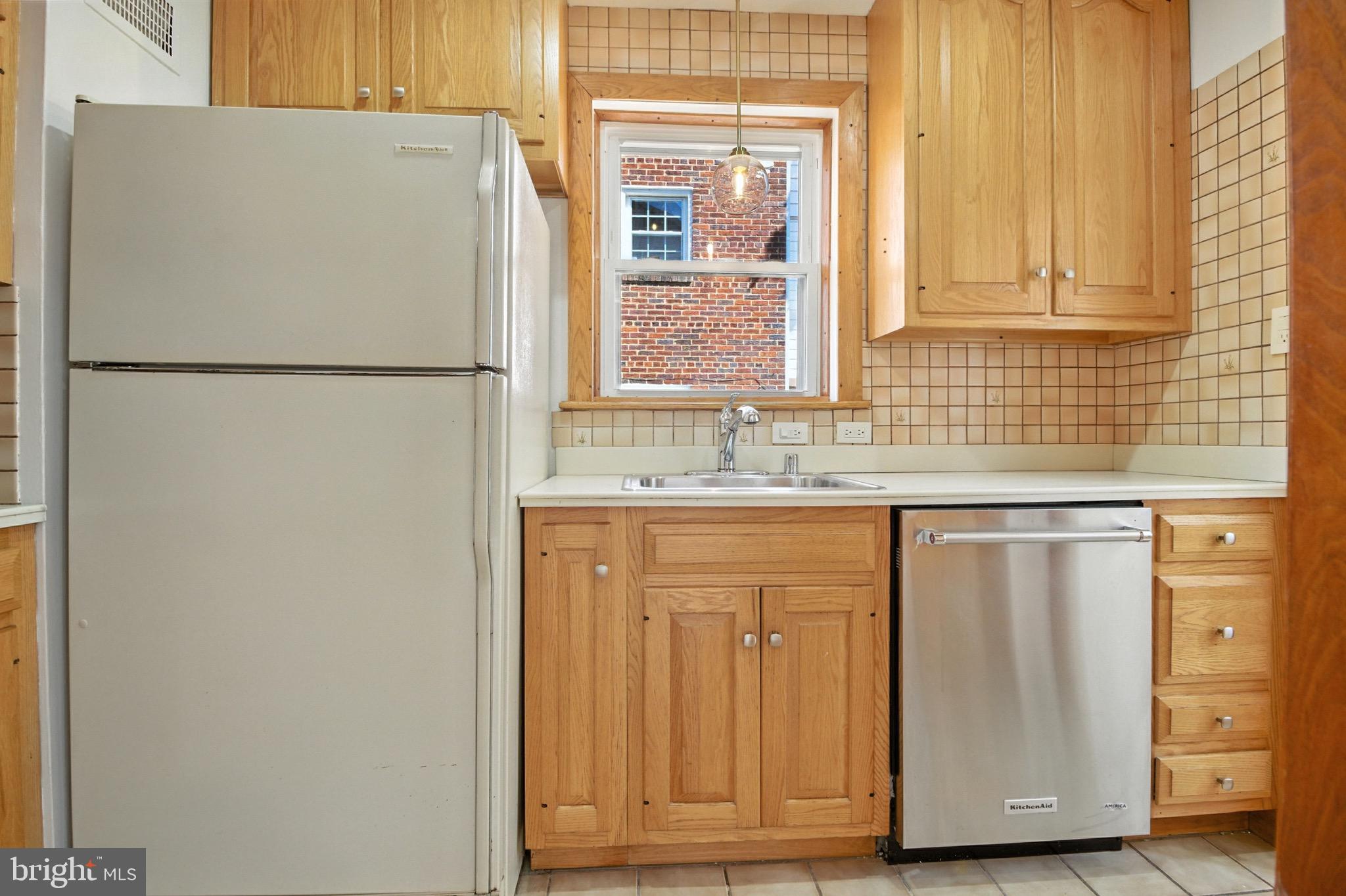 3105 S HIGH STREET