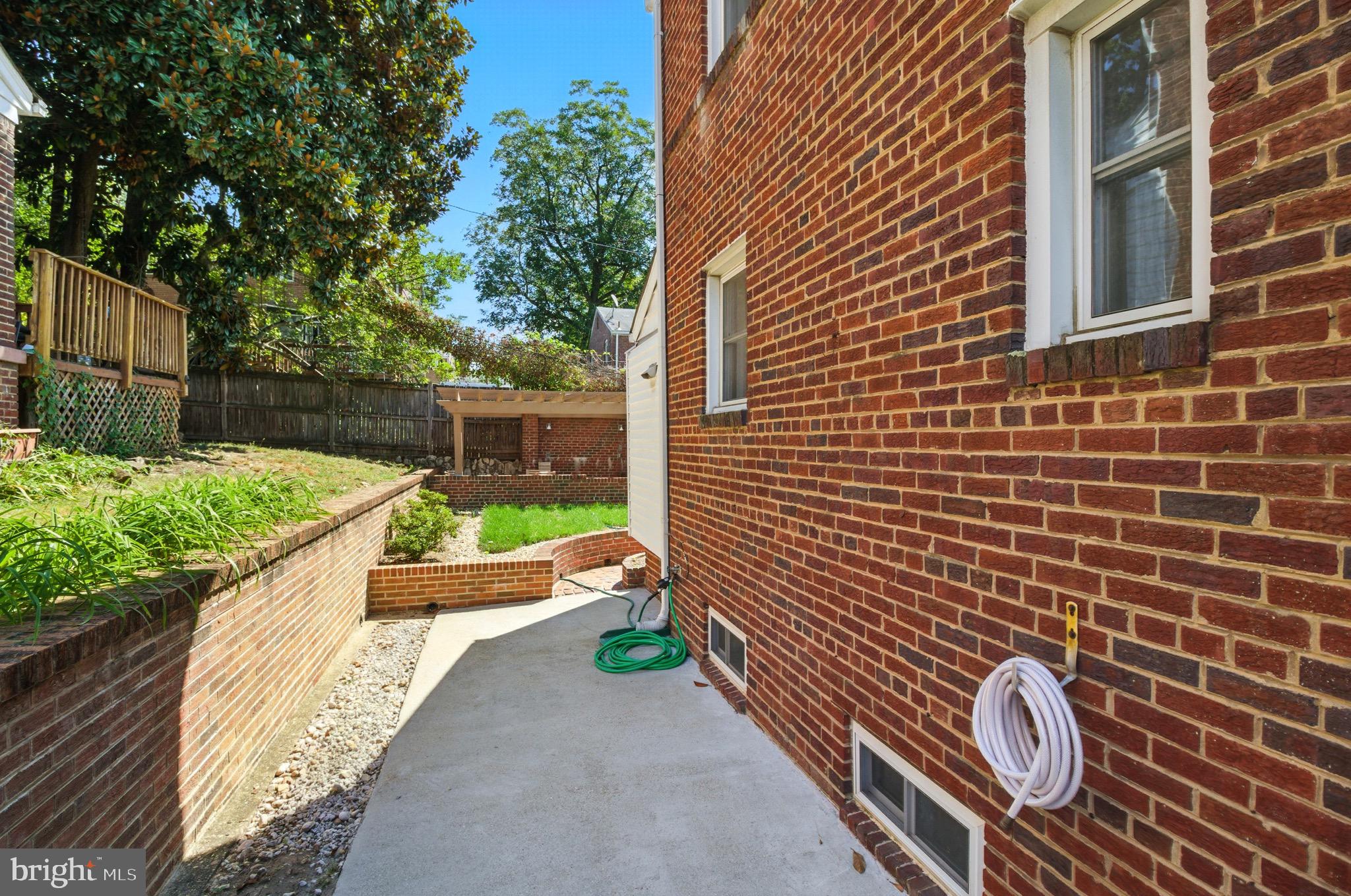 3105 S HIGH STREET