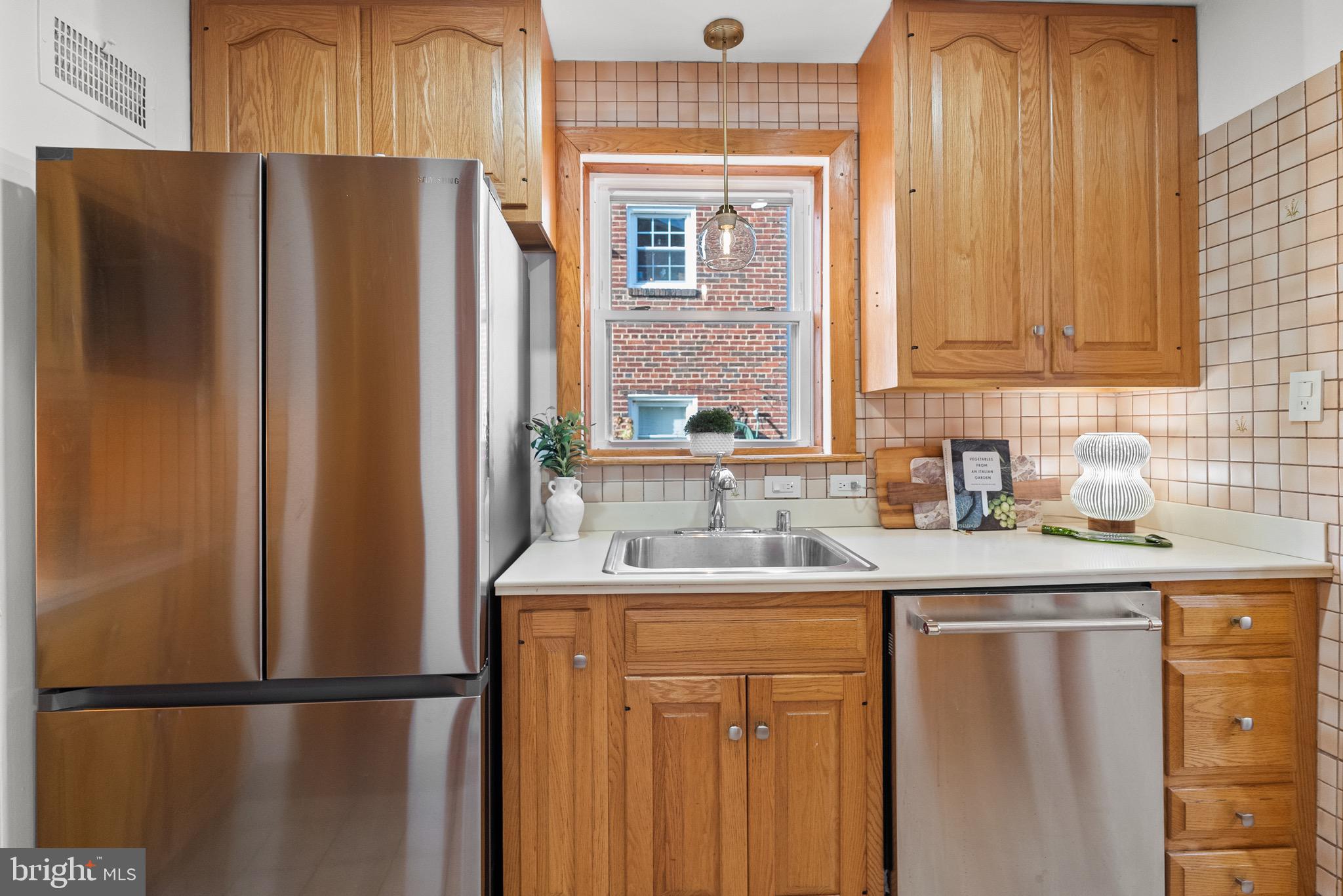 3105-A S HIGH STREET