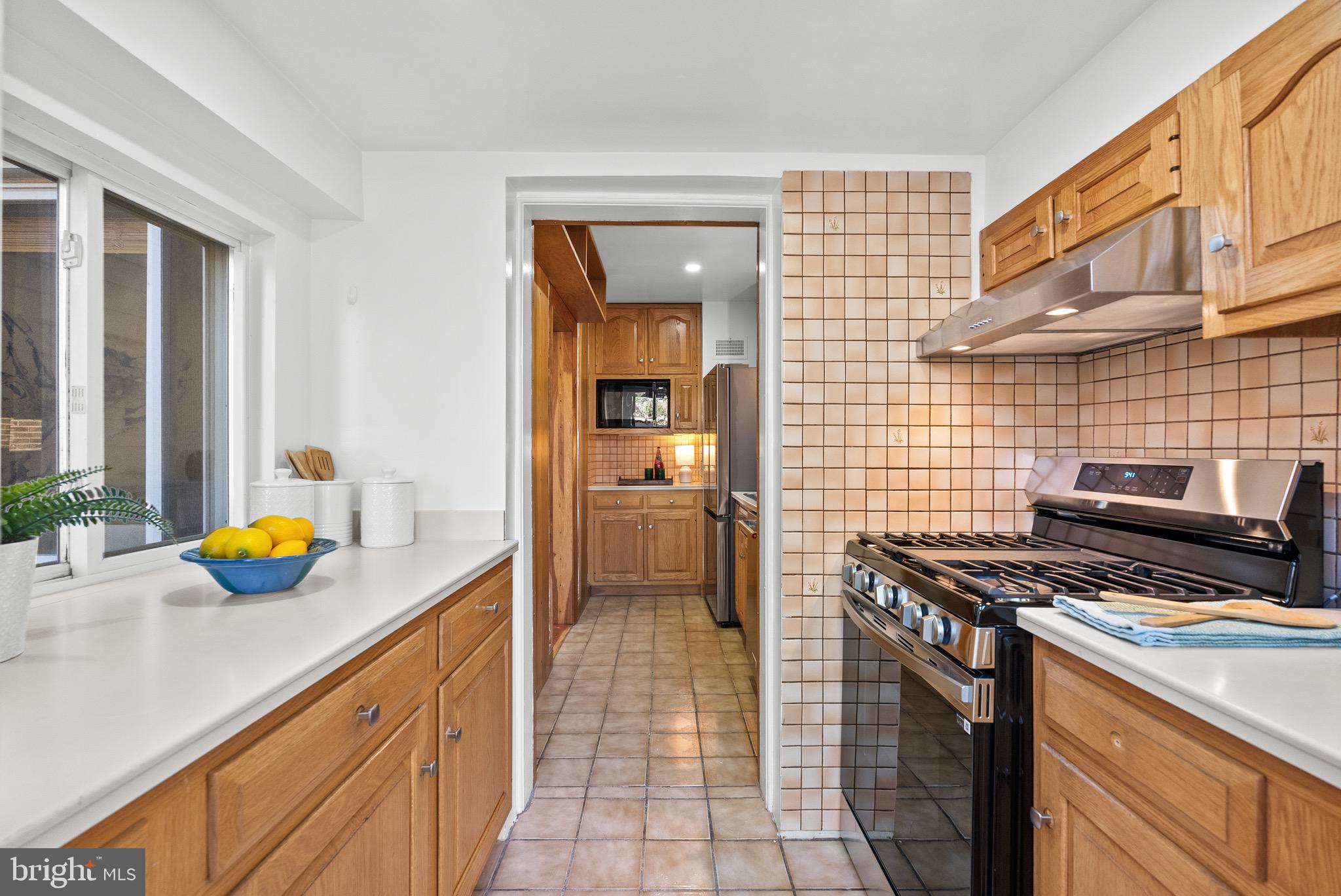 3105-A S HIGH STREET