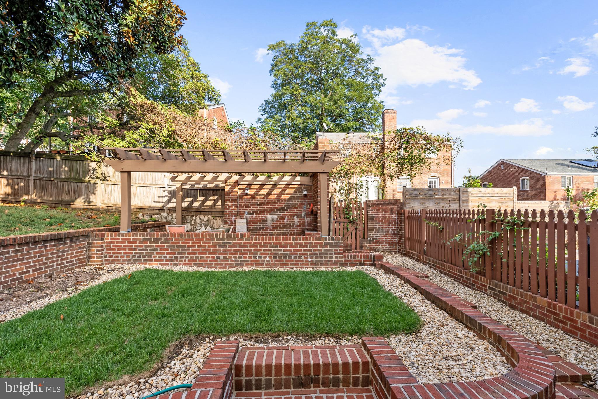 3105-A S HIGH STREET