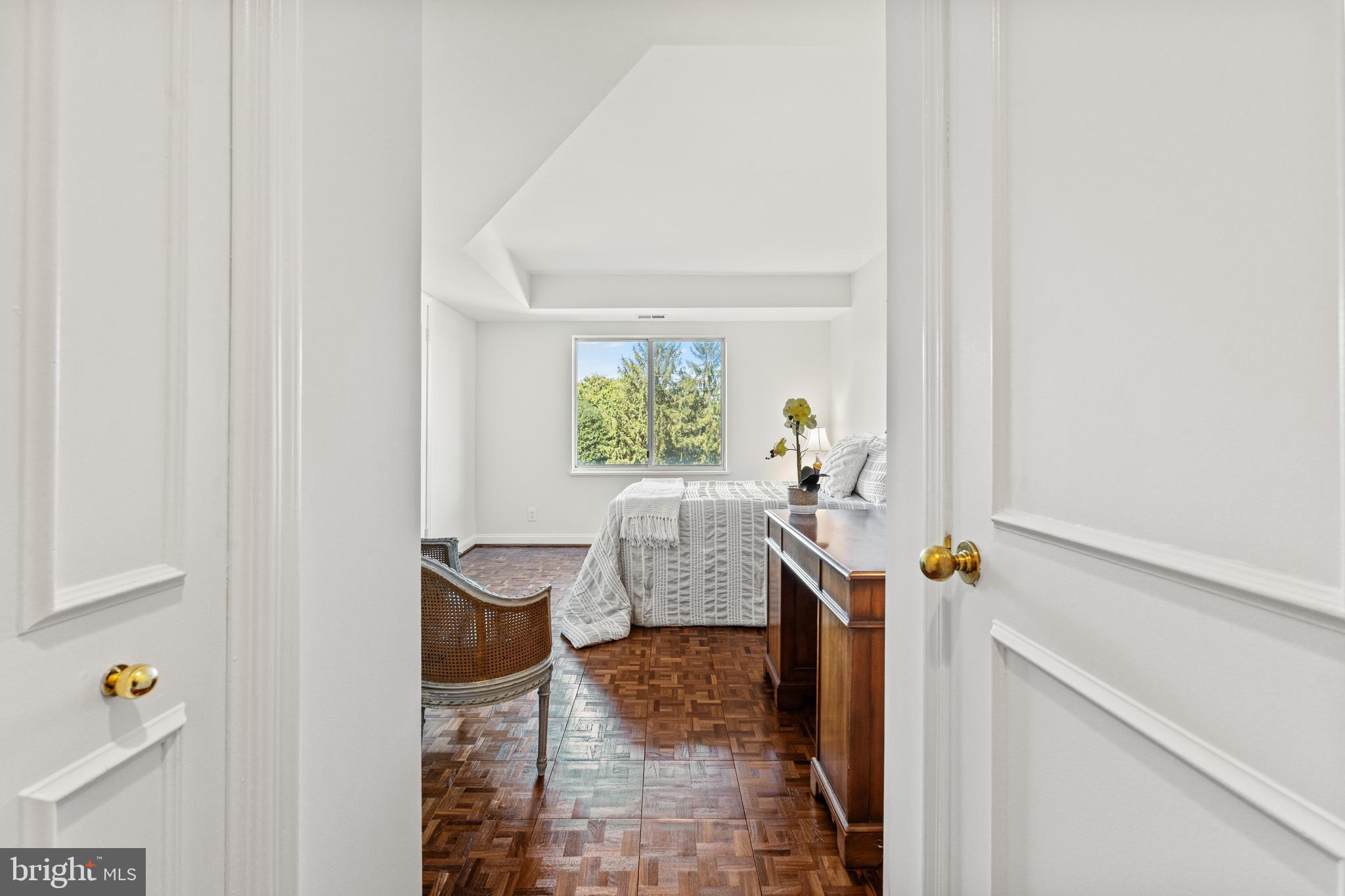 1250 S Washington STREET Unit: 204