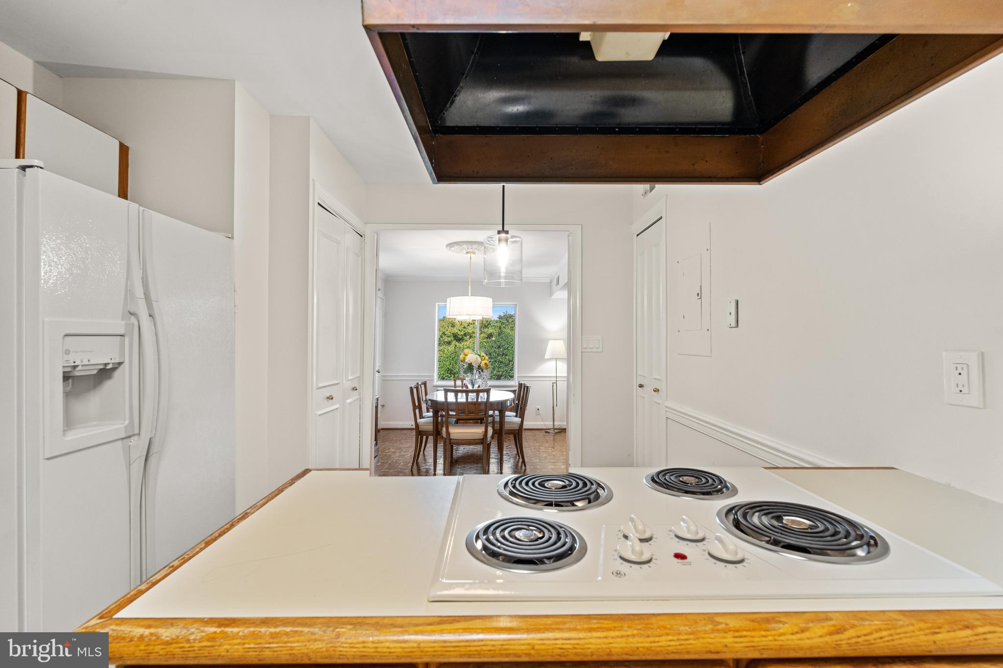1250 S Washington STREET Unit: 204