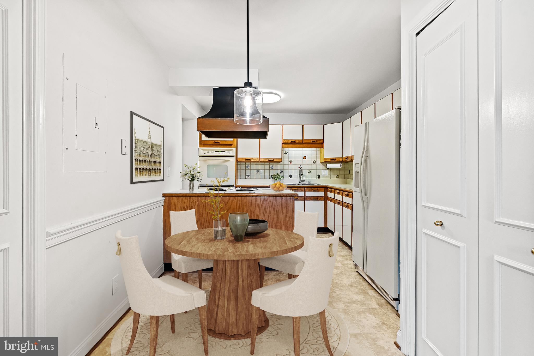 1250 S Washington STREET Unit: 204