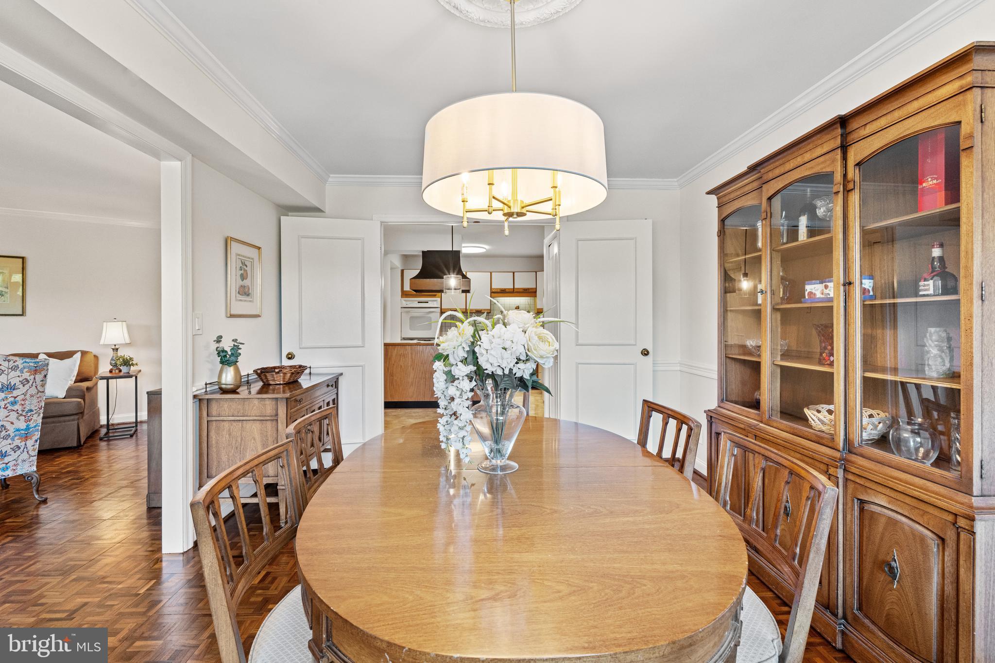 1250 S Washington STREET Unit: 204