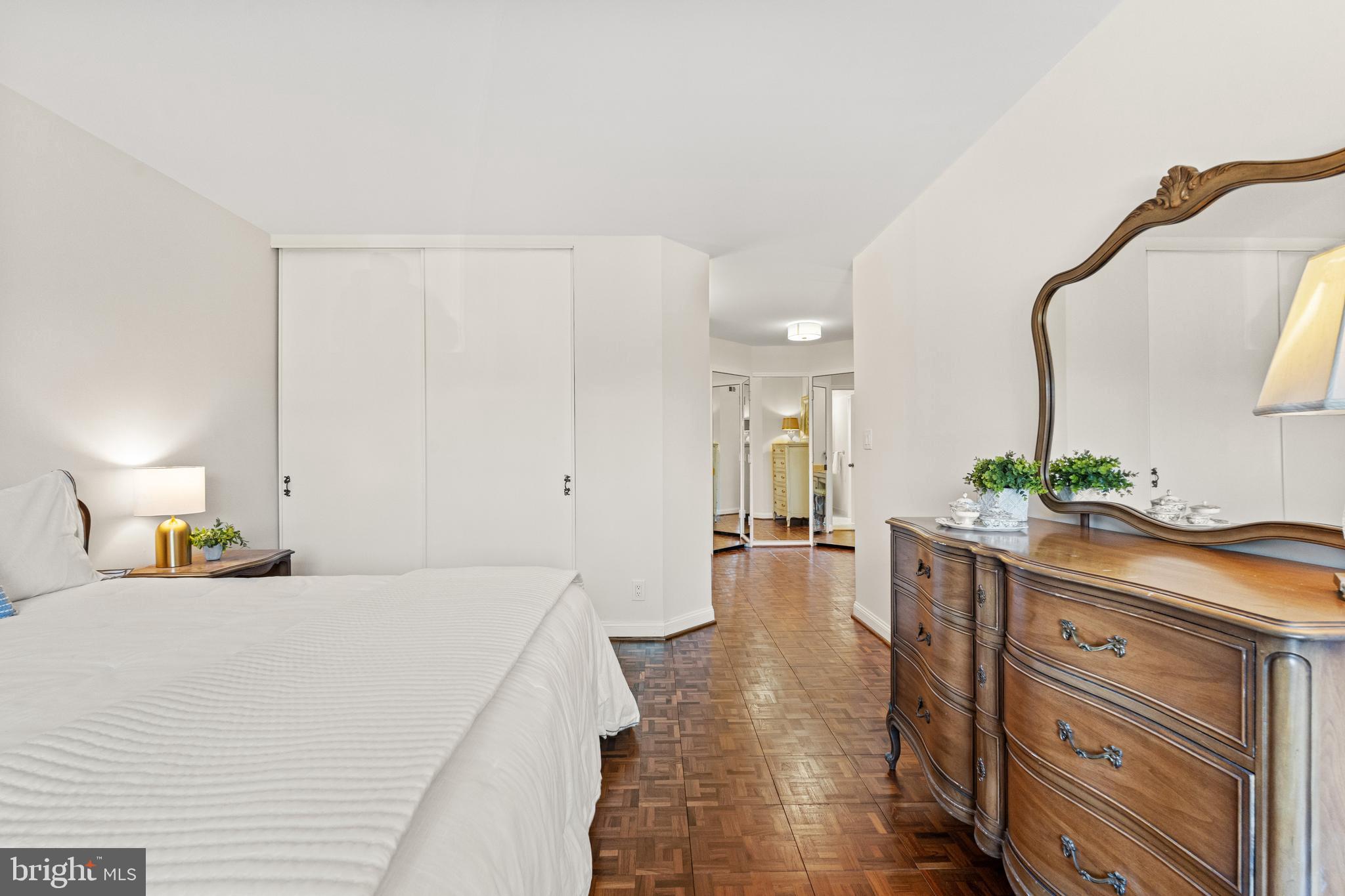 1250 S Washington STREET Unit: 204