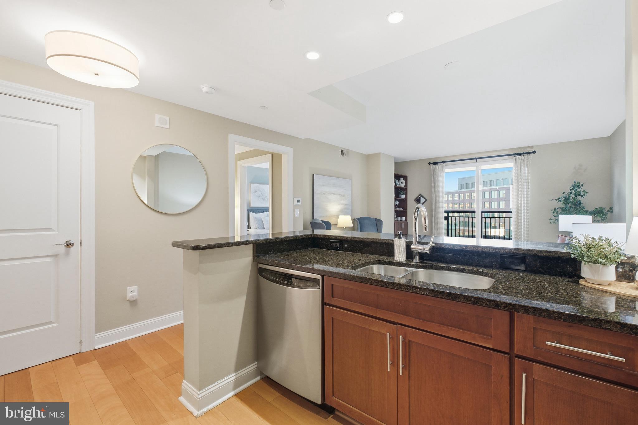 2050 JAMIESON AVENUE 1005