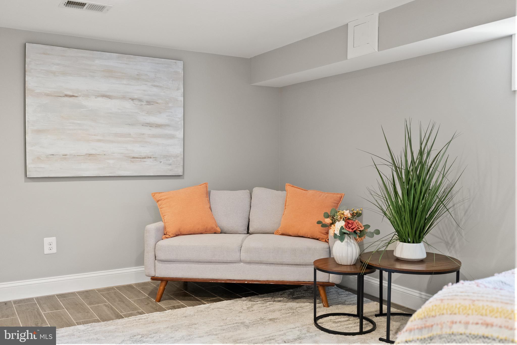 513 E BELLEFONTE AVENUE