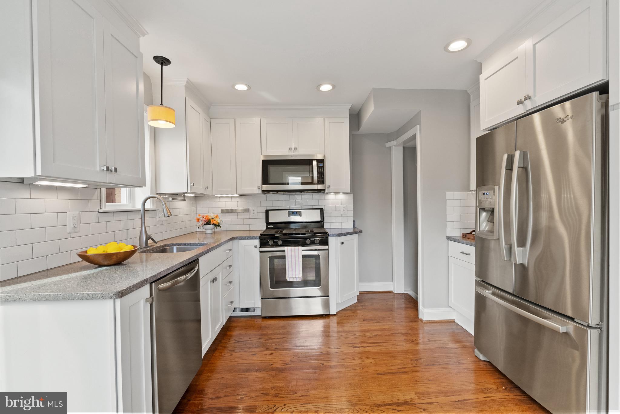 513 E BELLEFONTE AVENUE