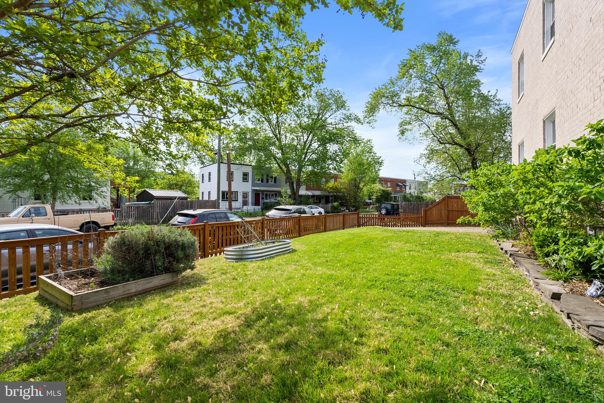 513 E BELLEFONTE AVENUE