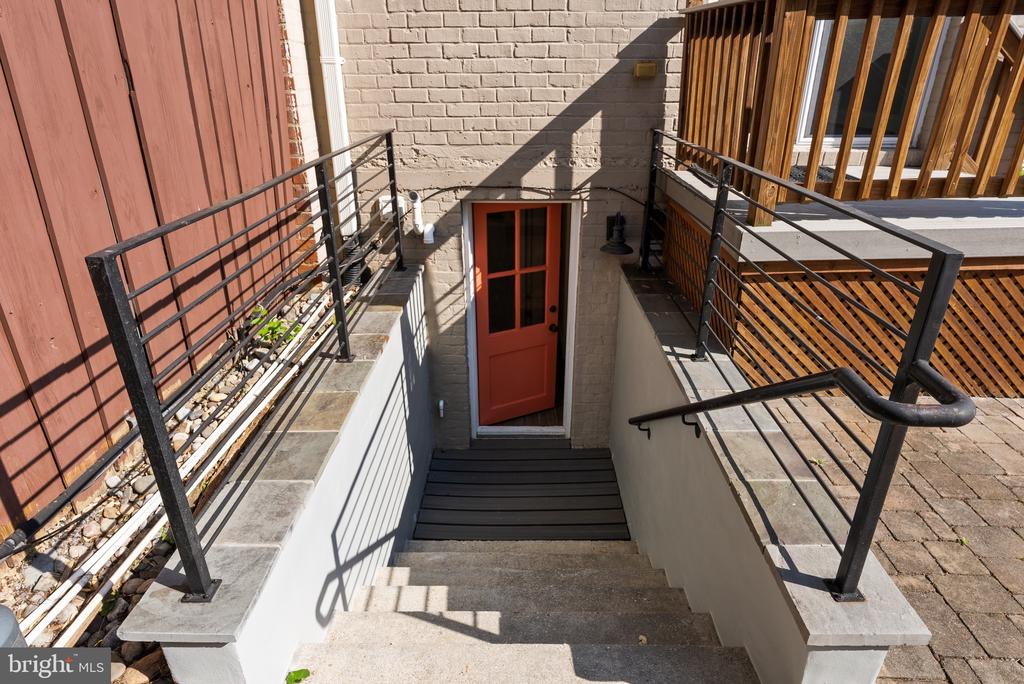 513 E BELLEFONTE AVENUE